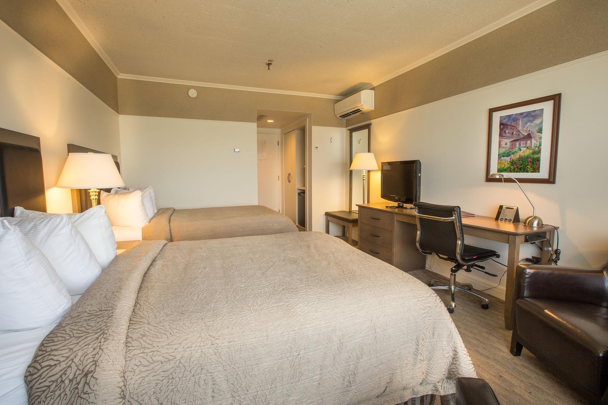 Hotel Le Manoir Baie-Comeau Esterno foto