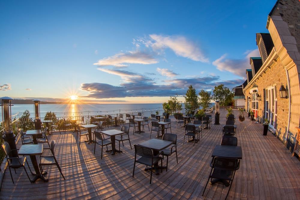 Hotel Le Manoir Baie-Comeau Esterno foto