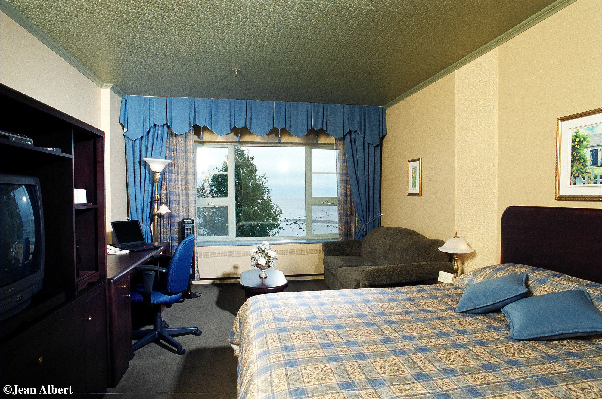 Hotel Le Manoir Baie-Comeau Esterno foto