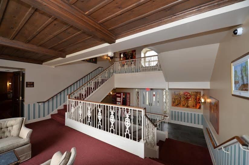 Hotel Le Manoir Baie-Comeau Esterno foto